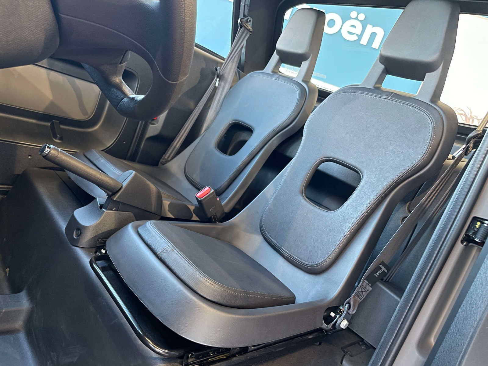 CITROЁN Ami, сидіння у салоні