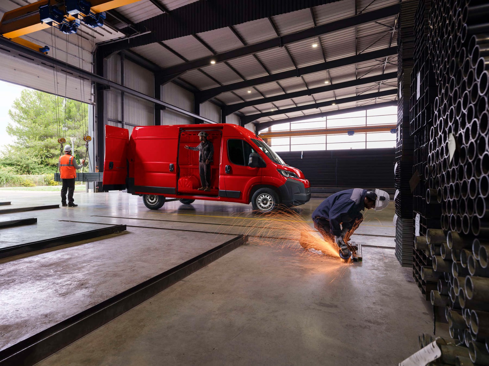 Новий CITROЁN Jumper, вигляд з лівого боку